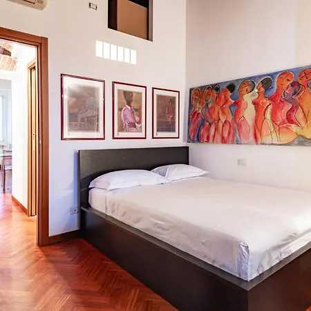 Ticinese Livings Comfy - Full City Center דירה